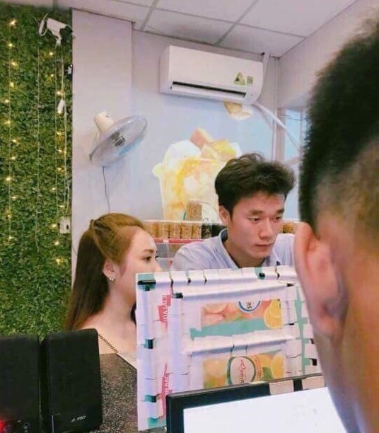 ban gai tin don cua cau thu anh 3