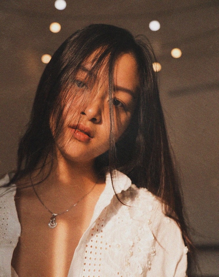 du hoc sinh nu xinh dep,  hien dai anh 3