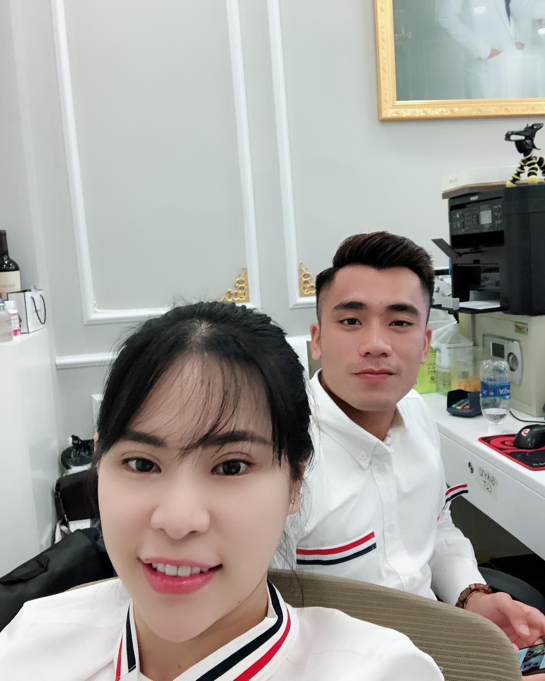 Bùi Tiến Dụng kỷ niệm một năm với bạn gái ảnh 4 Bui Tien Dung ky niem mot nam voi ban gai anh 4