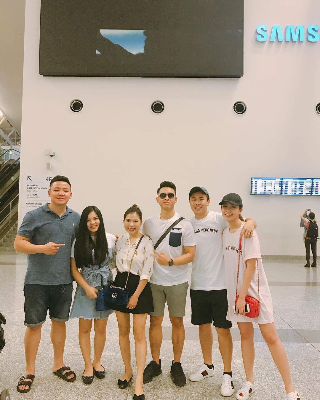 chuyen tinh cua hot girl mie nguyen anh 13