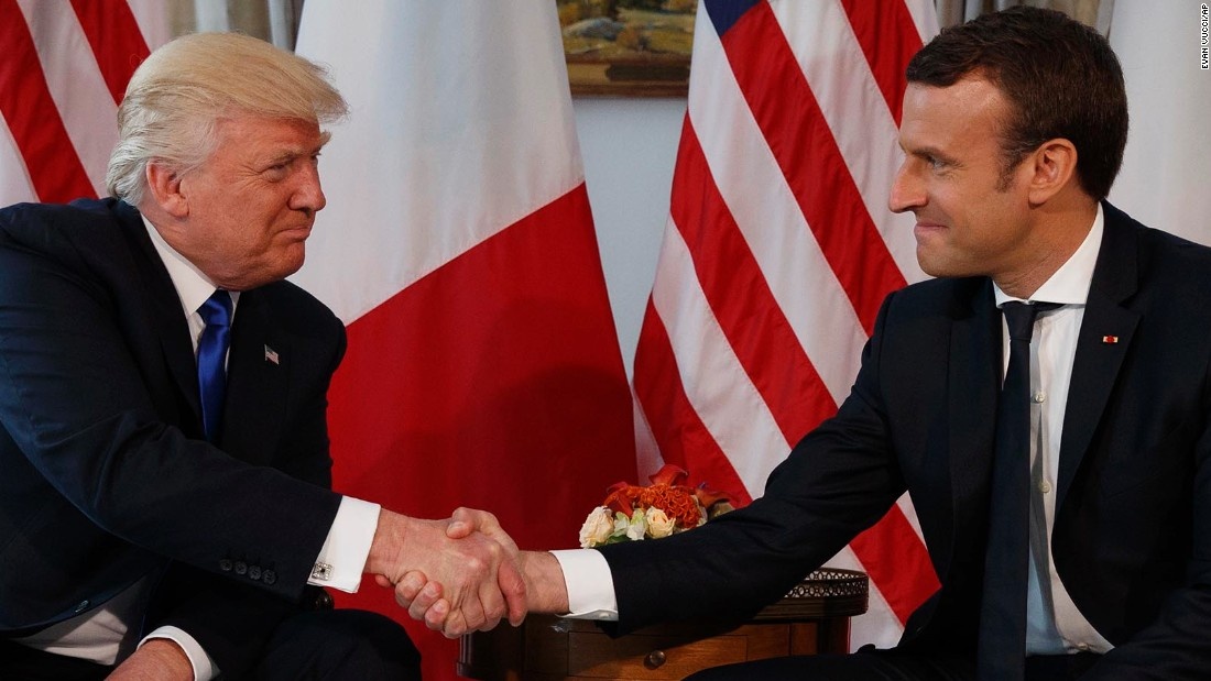 Trump va Macron se keo dai moi giao hao anh 1