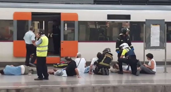 Hien truong vu tai nan tau hoa tai Tay Ban Nha hinh anh