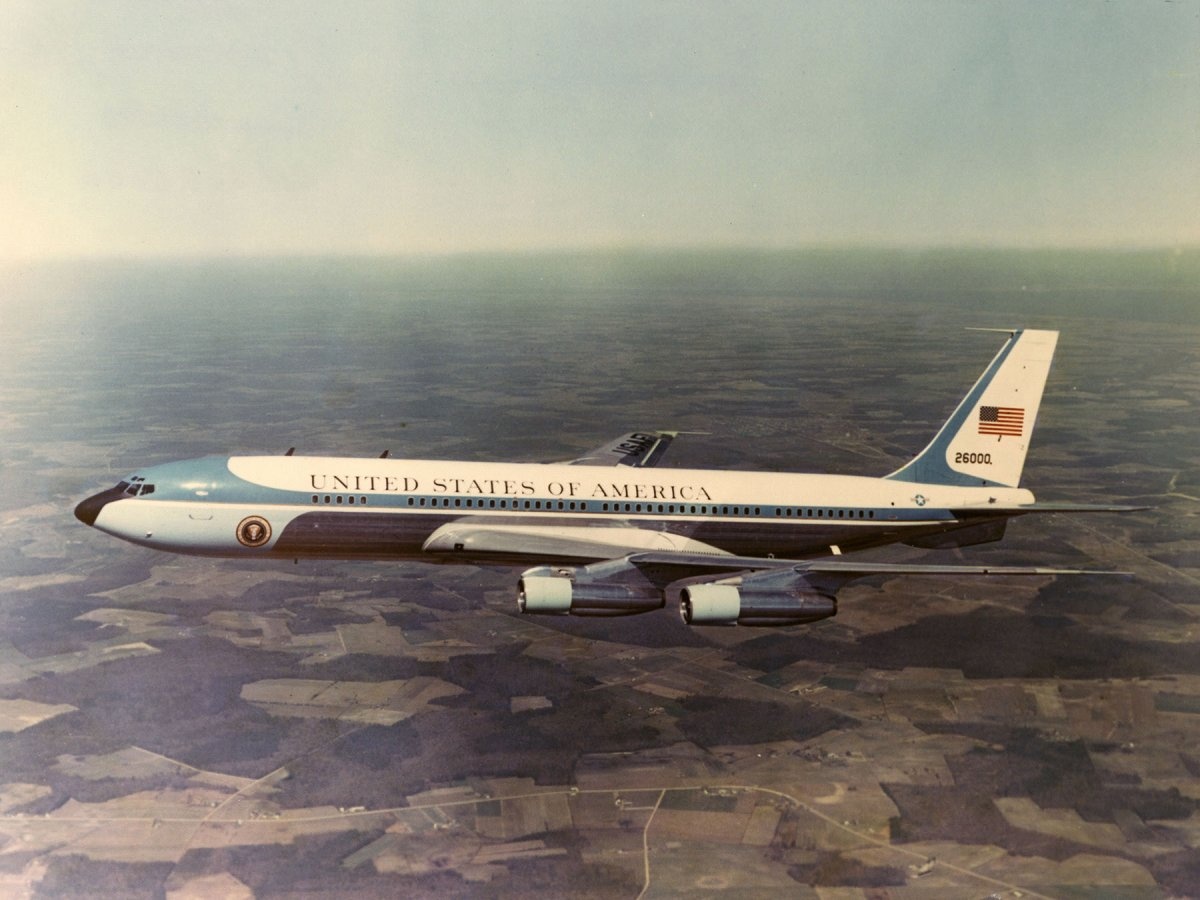 100 nam thang tram cac doi Air Force One phuc vu tong thong My anh 7