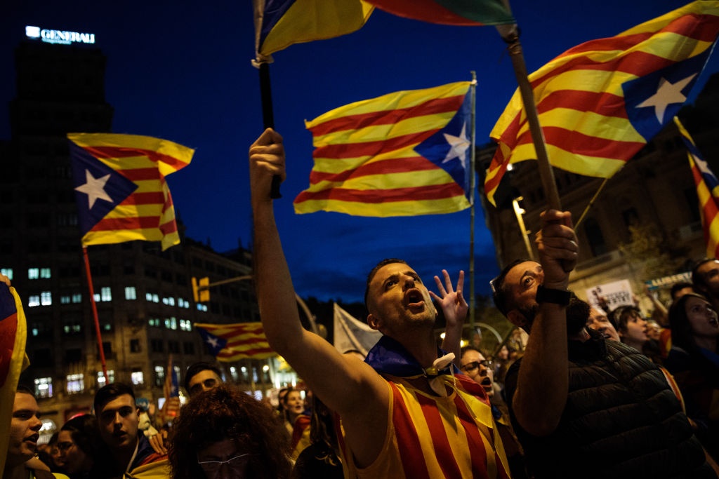 Bieu tinh o Catalonia anh 8