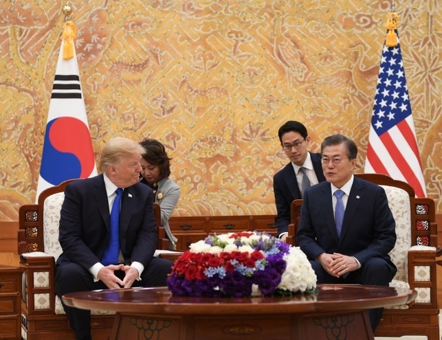 Trump tham chau A anh 8