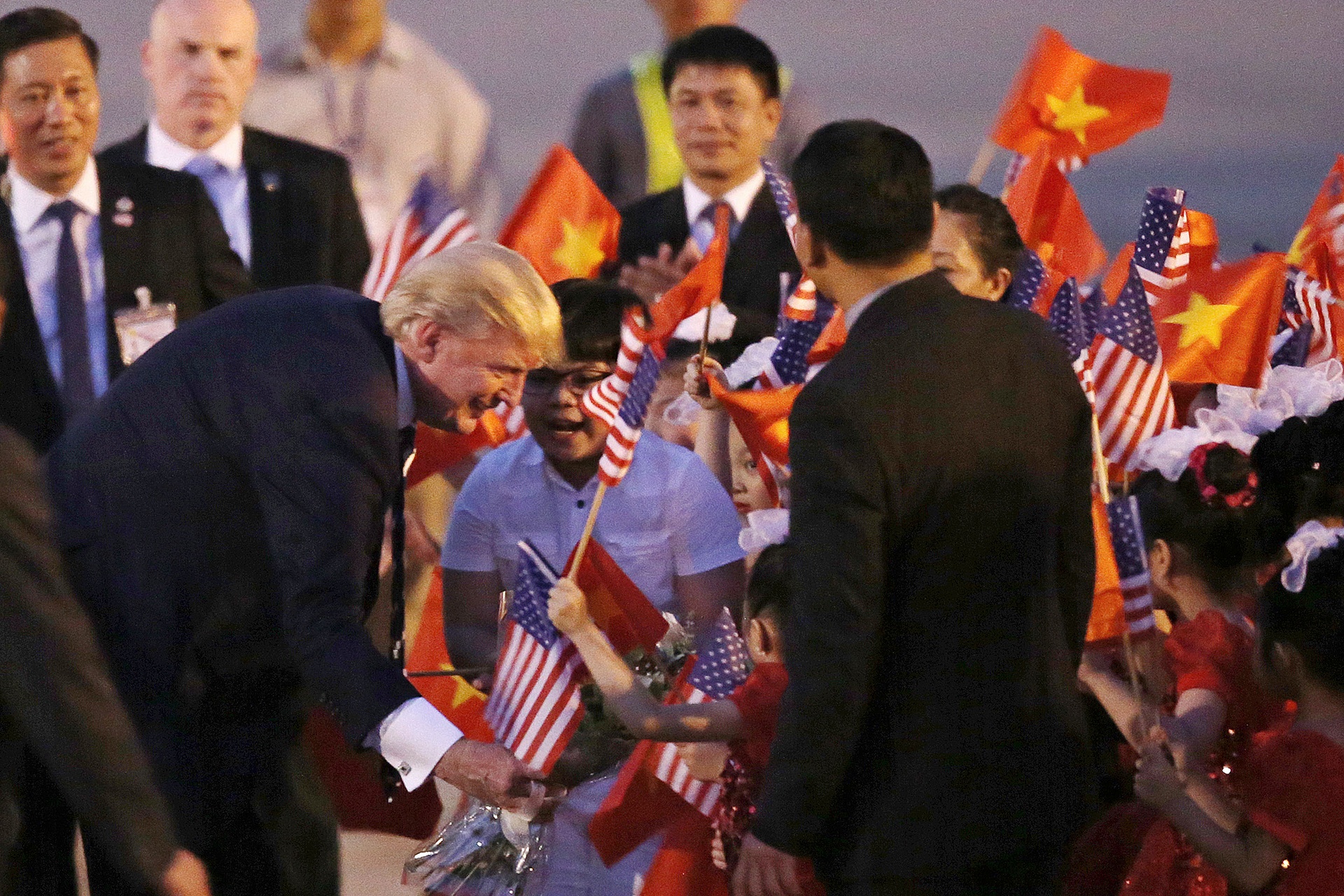 Trump den Viet Nam anh 12