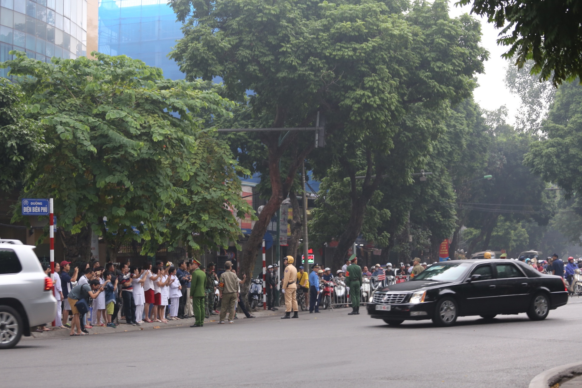 Tong thong Trump den Ha Noi anh 5