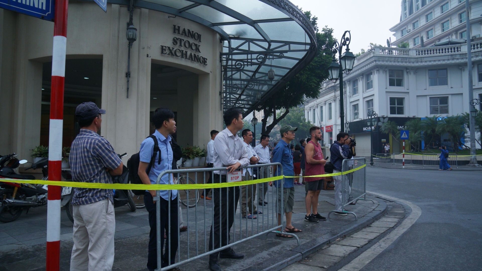 Tong thong Trump den Ha Noi anh 1