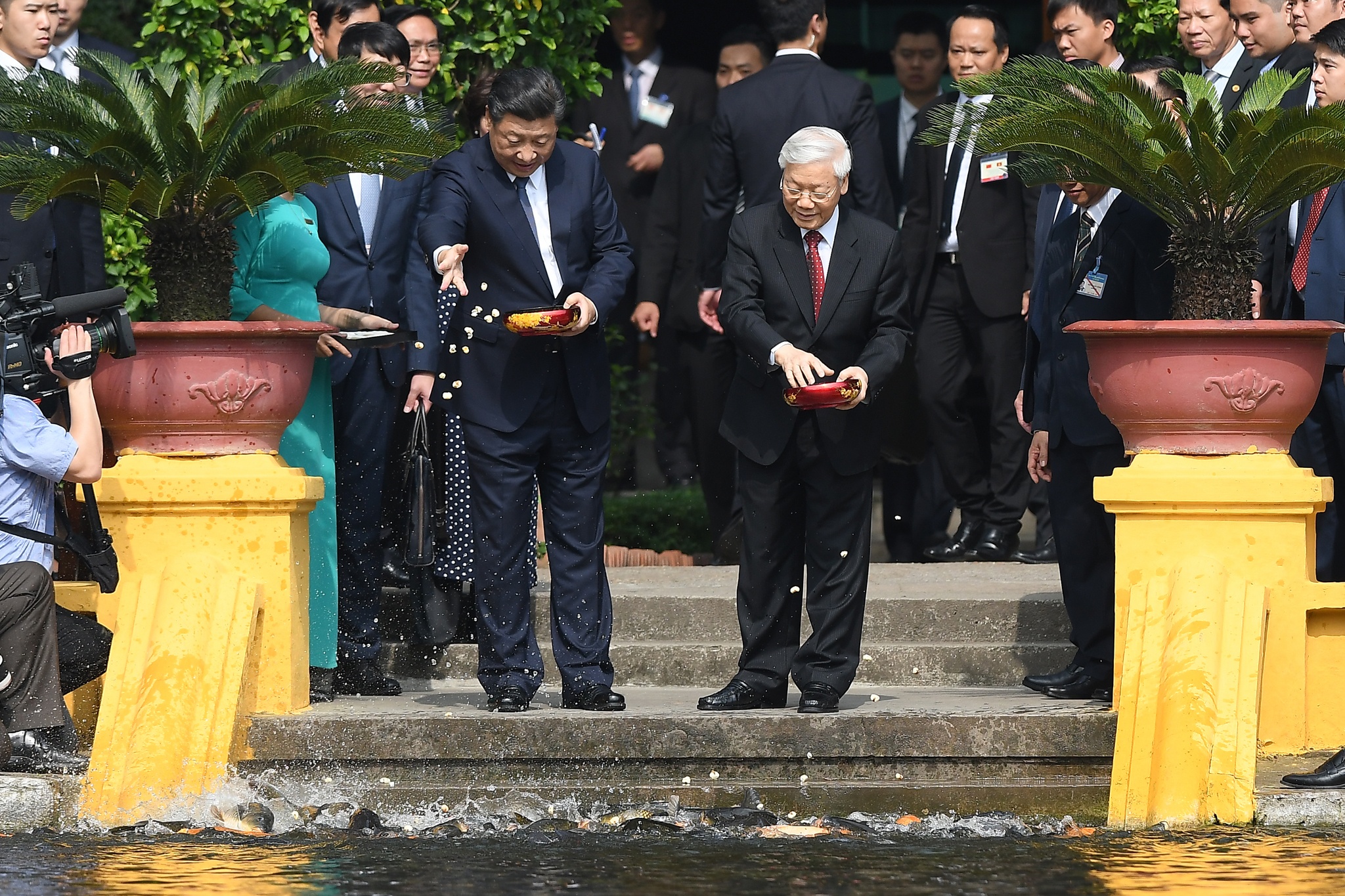 Tap Can Binh tham Viet Nam anh 14