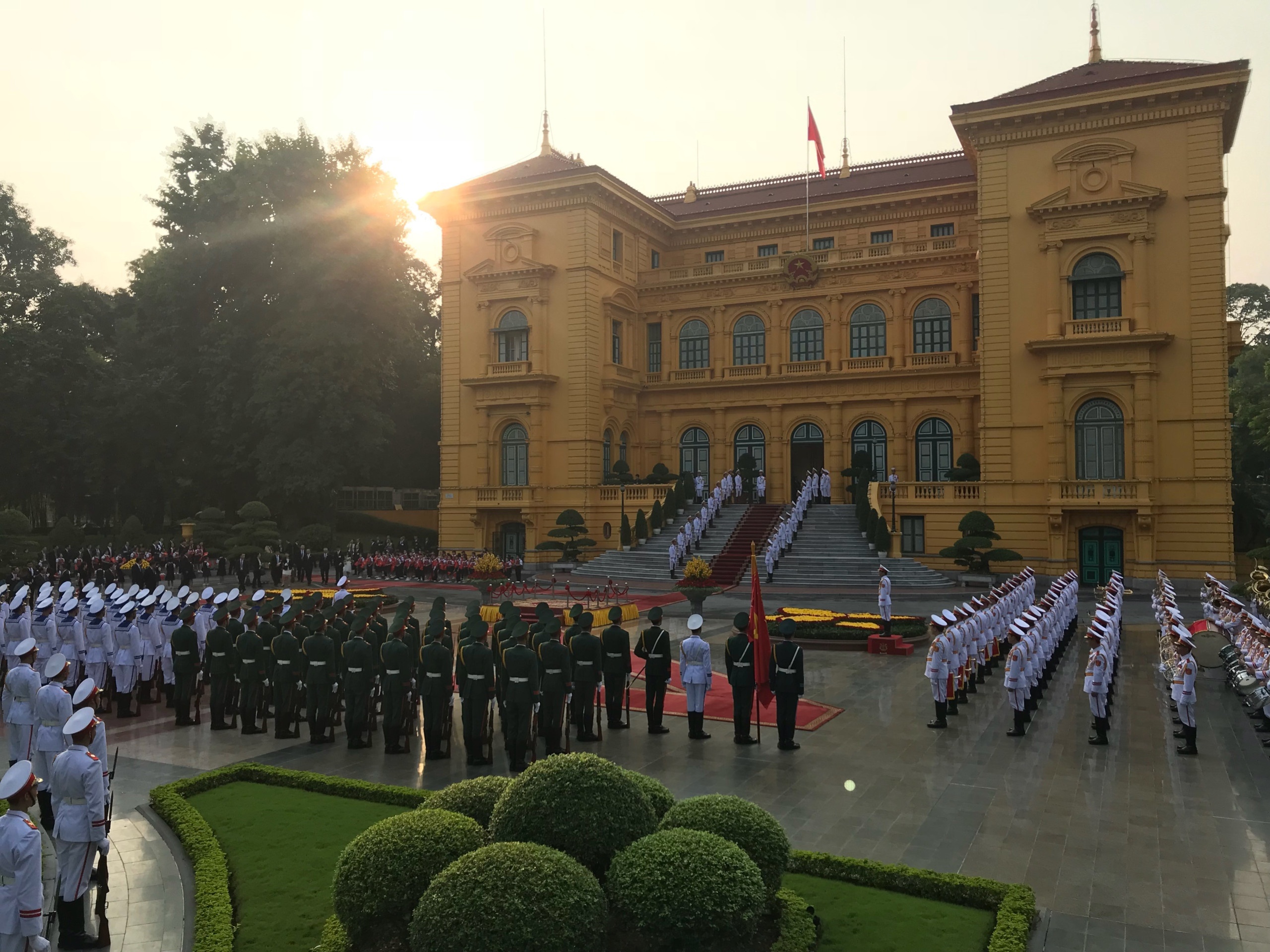 Tap Can Binh tham Viet Nam anh 4