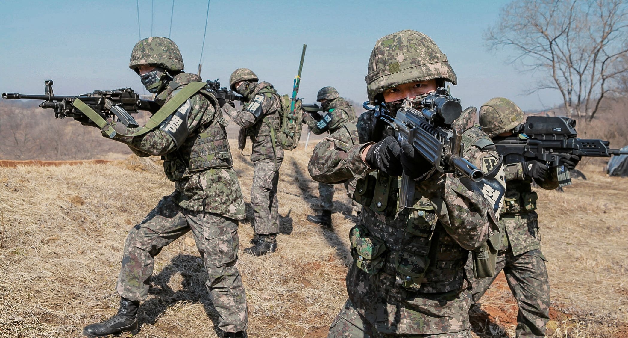 Han Quoc bat cong dan My dinh vuot bien sang Trieu Tien hinh anh