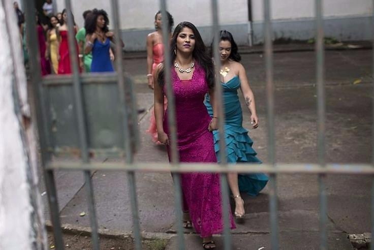 Hoa hau tu nhan: Nhung bong hong Brazil lam lo va uoc mo hoan luong hinh anh