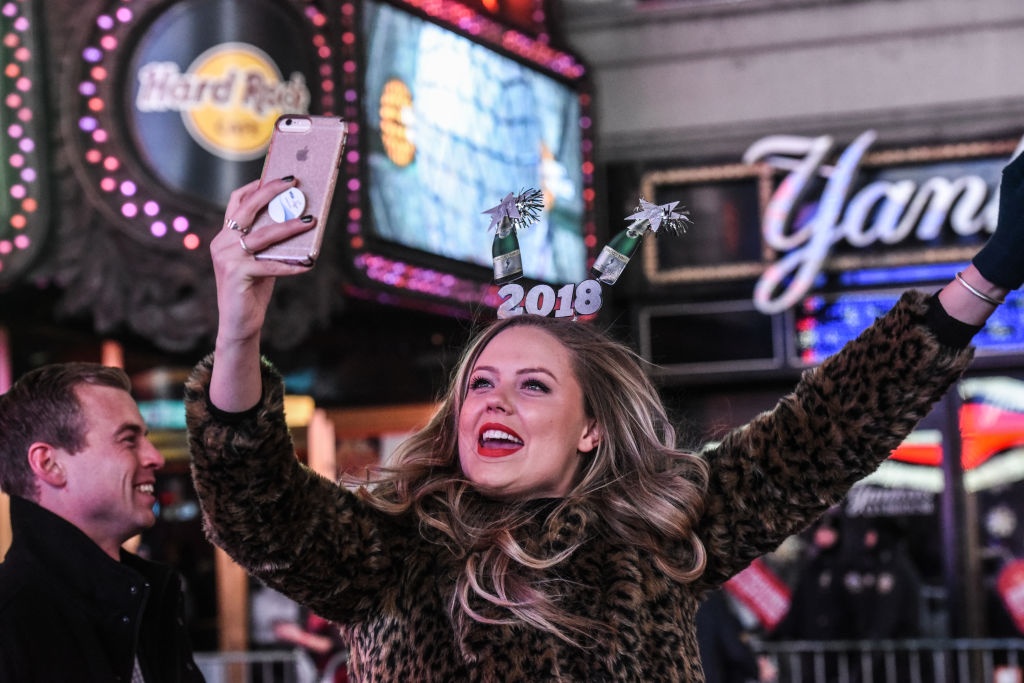 Giao thua quang truong thoi dai anh 8