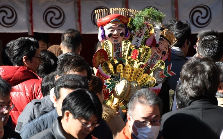 Nguoi Nhat cau tai loc anh 5