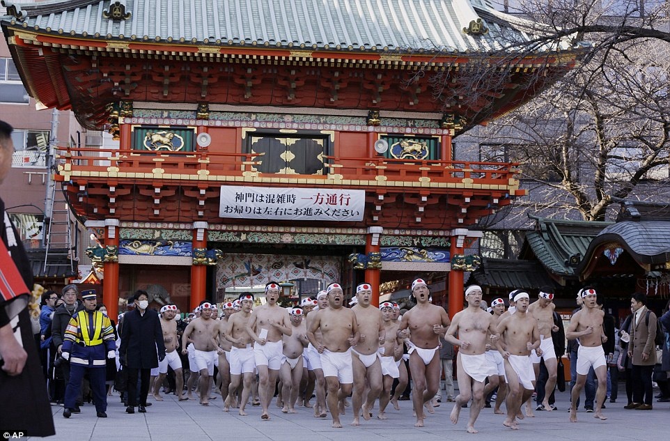 Tam nuoc da Nhat Ban anh 1