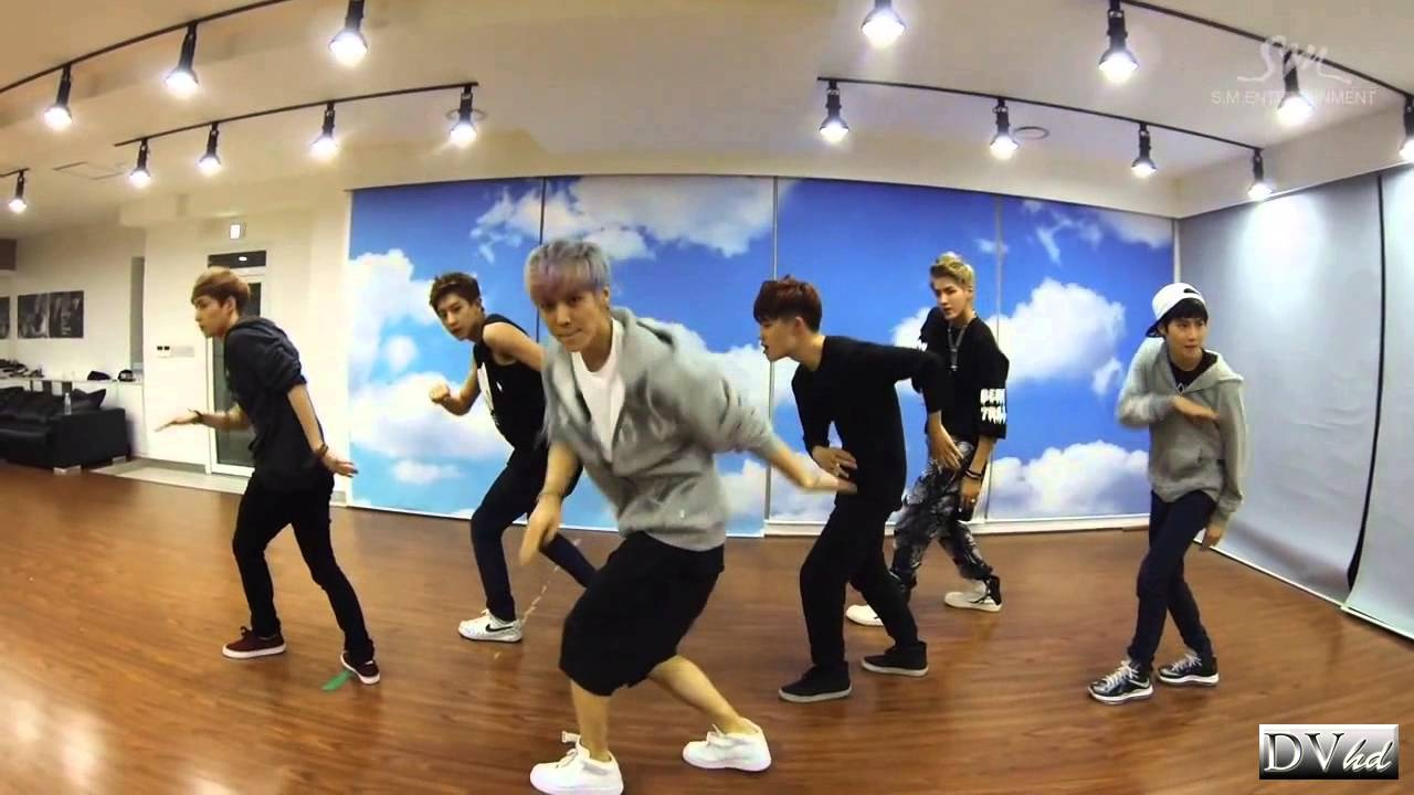 Những cô cậu bé đang trong độ tuổi ăn tuổi ngủ phải tiếp nhận một khối lượng lớn kiến thức đào tạo, từ 