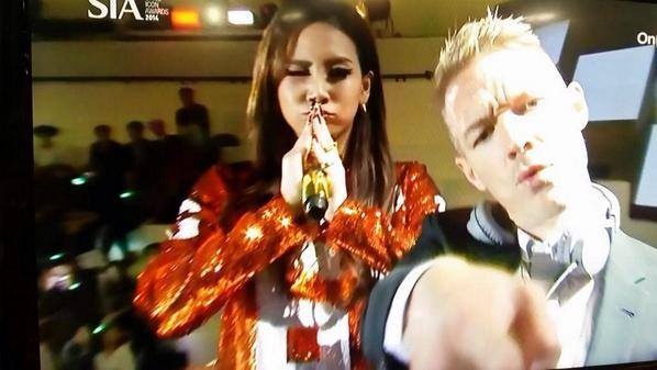 MTBD + Revolution + Dirty Vibe - CL ft. Diplo (2014 Style Icon Awards) hinh anh