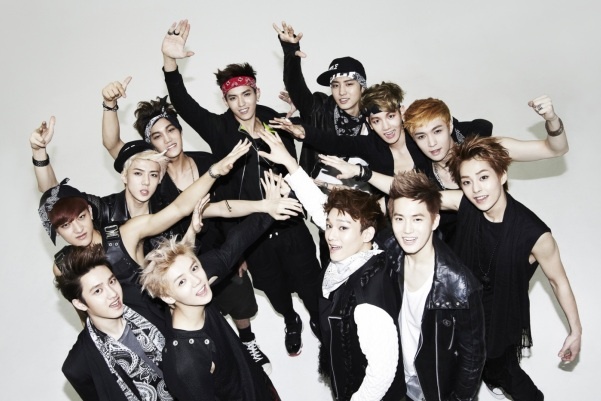 Sao Han bau chon EXO xuat sac nhat nam hinh anh