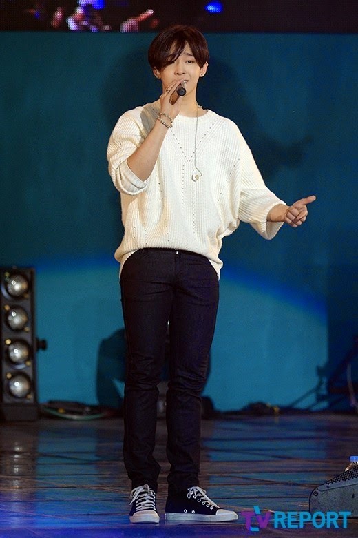 Taehyun bị chỉ trích vì hét lên với fan.