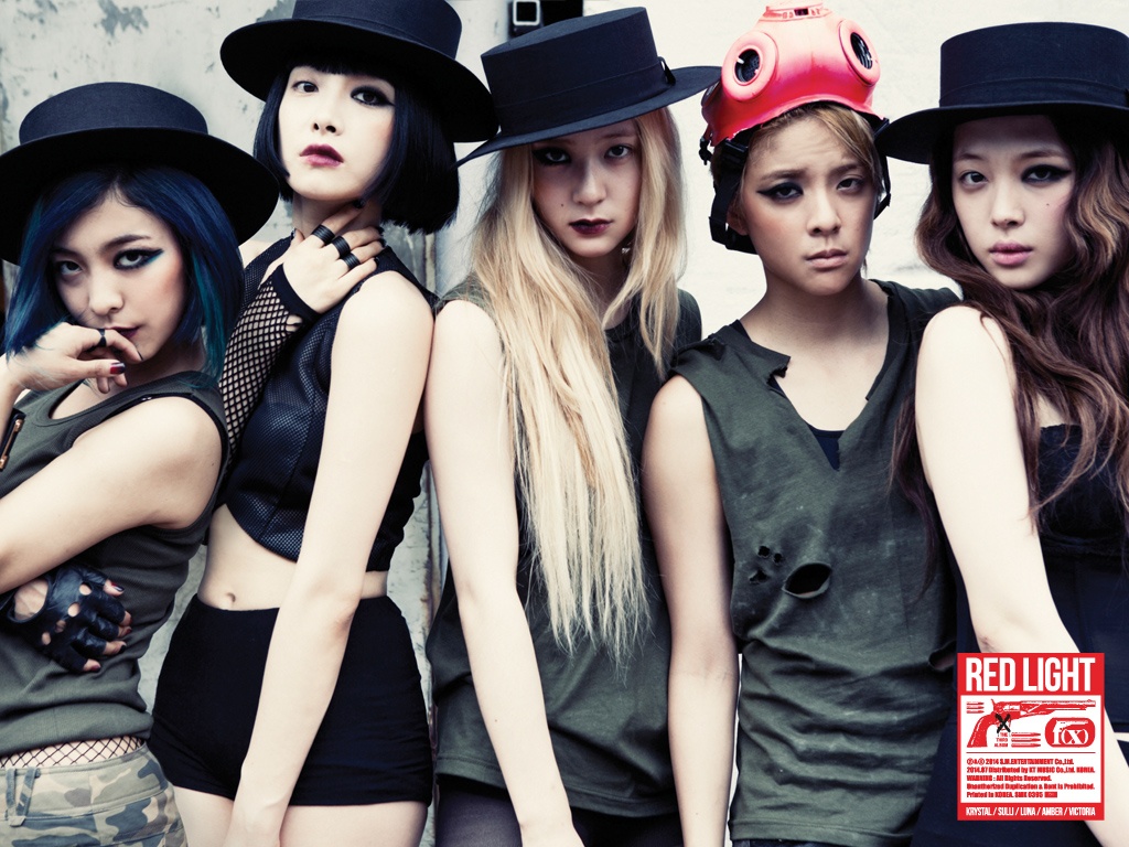 Trong năm 2014, Amber tái xuất thành công cùng f(x) qua album Red Light.