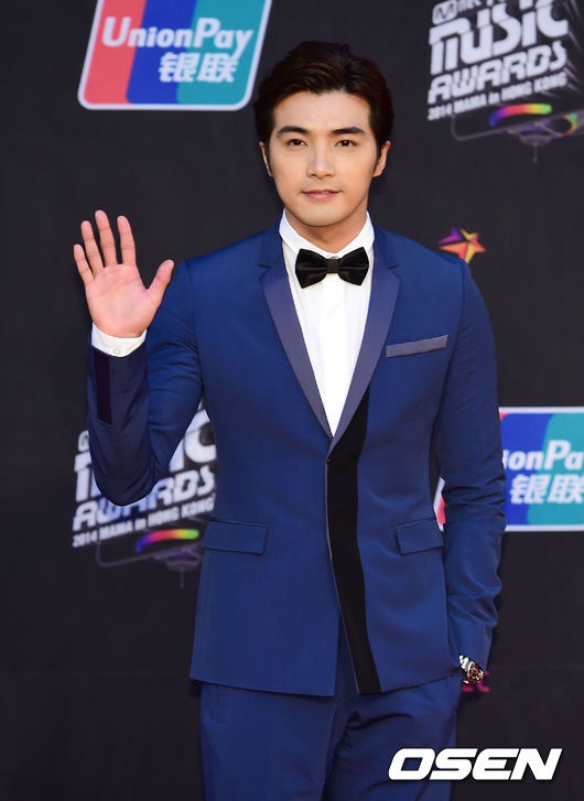 Nam diễn viên Đài Loan Hạ Quân Tường.