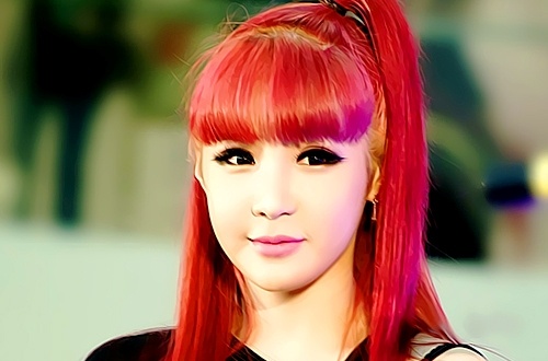 Park Bom tu choi tham du Gayo Daejun cung 2NE1 hinh anh