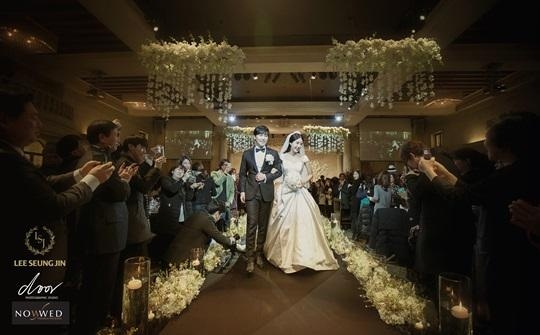 Đám cưới hạn chế phóng viên nên không có nhiều ảnh