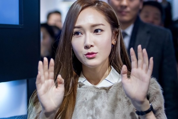 Truyen thong Han noi cau voi Jessica hinh anh