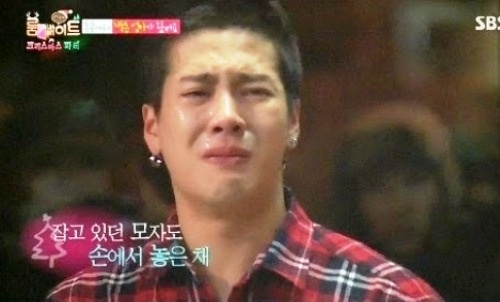 Jackson (GOT7) khoc nuc no tren song truyen hinh hinh anh