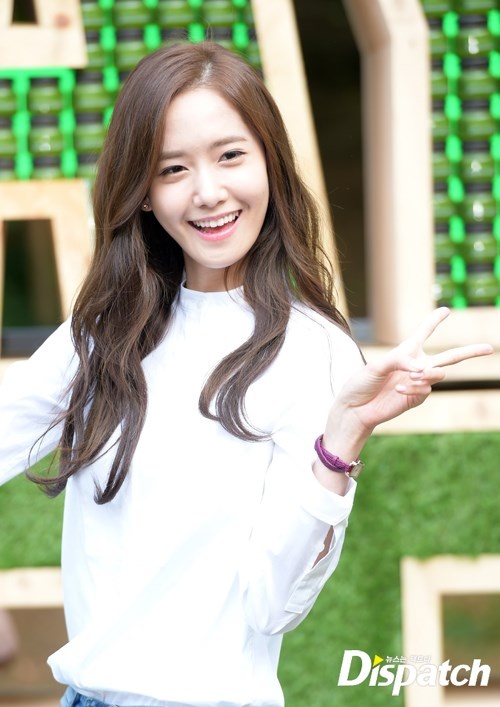 Gương mặt đại diện của SNSD - Yoona - vinh dự góp mặt trong danh sách này.