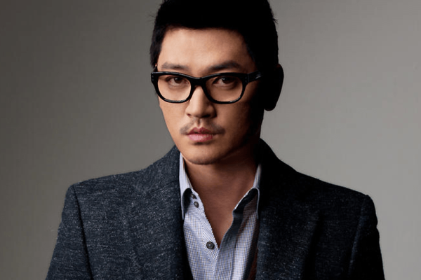 Ca si Han chui boi, sam so tiep vien hang khong hinh anh