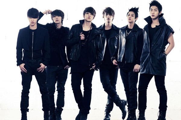 BEAST, GOT7 gap xui truoc them Golden Disk Awards hinh anh