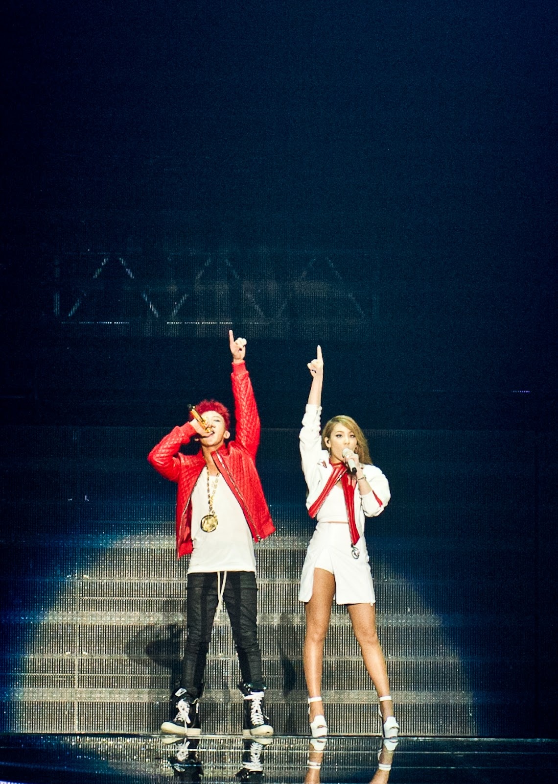 Sân khấu biểu diễn trở nên