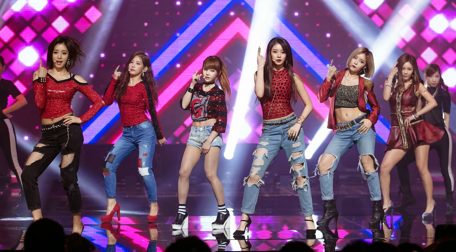 T-ara xếp thứ 7, bỏ túi 23.7 tỷ won. 