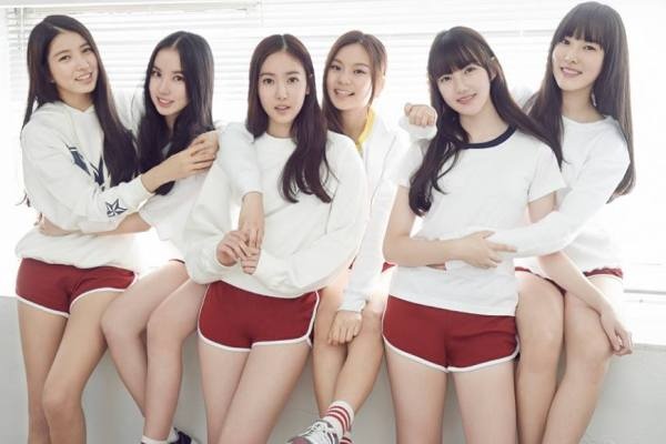 Tan binh tiem nang dinh nghi an nhai SNSD hinh anh