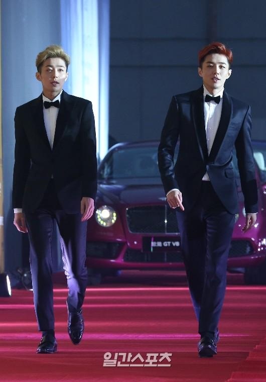 Cặp song sinh Tasty.