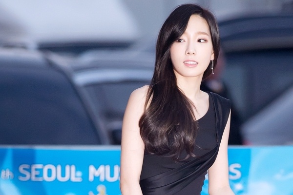 SNSD va Apink do sac tren tham do hinh anh