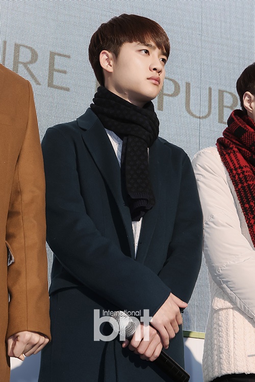 D.O bức xúc trước nguy cơ xảy ra tai nạn trong đám đông.