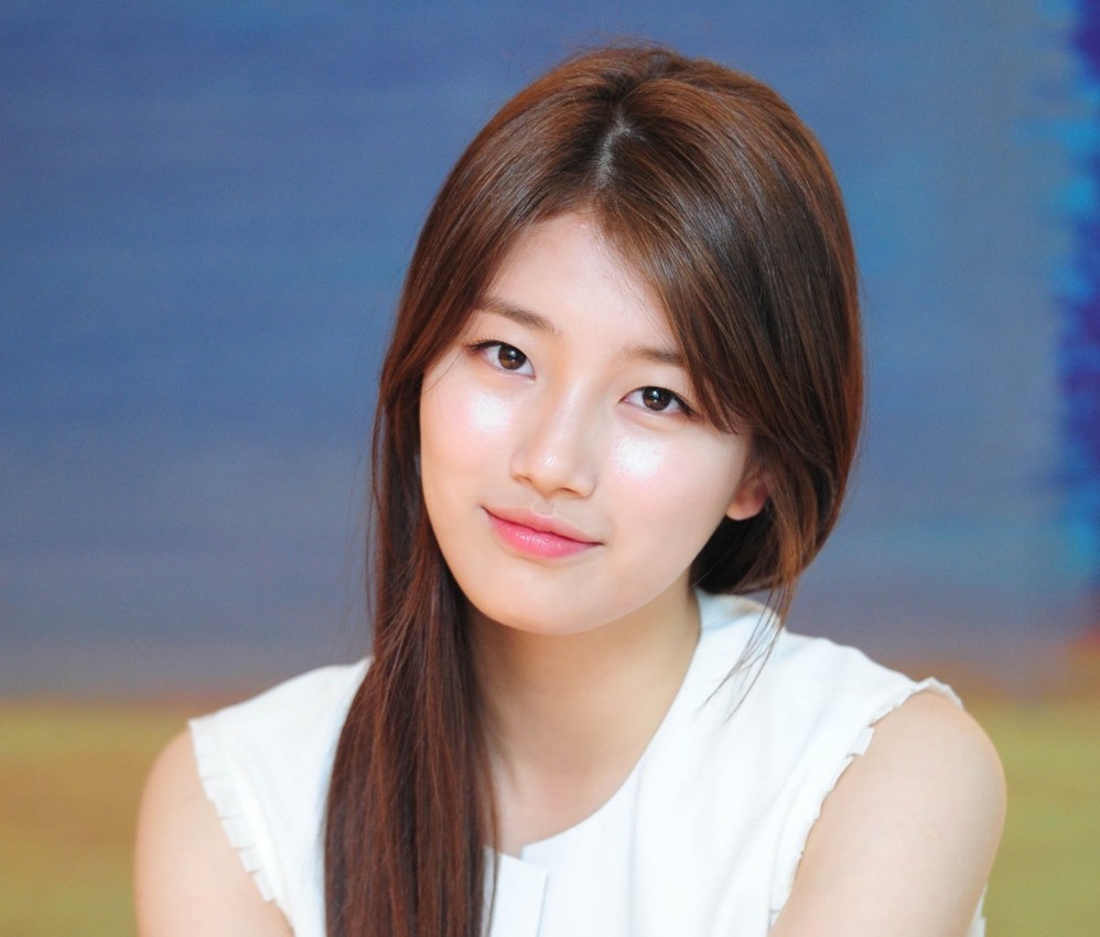 Nhưng không thể phủ nhận, vẻ đẹp trong trẻo cũng góp công lớn