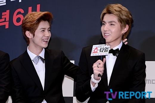 Luhan (trái) và Kris thời còn hoạt động chung nhóm EXO.