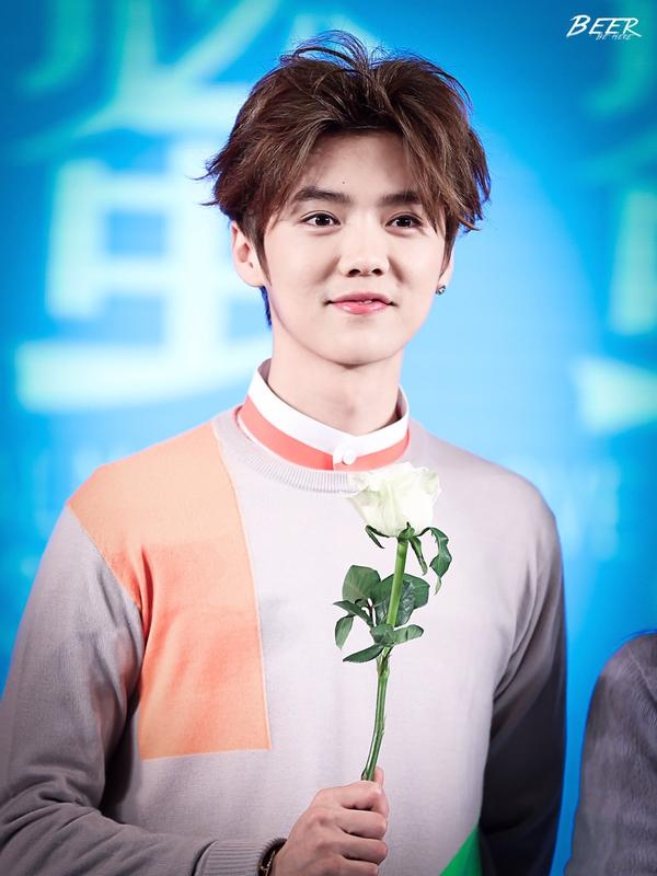 Luhan dự buổi ra mắt MV Tian Mi Mi ngày 4/2.