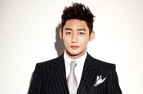 Chua lam dam cuoi, sao ‘Hoang tu gac mai’ bo vo hinh anh