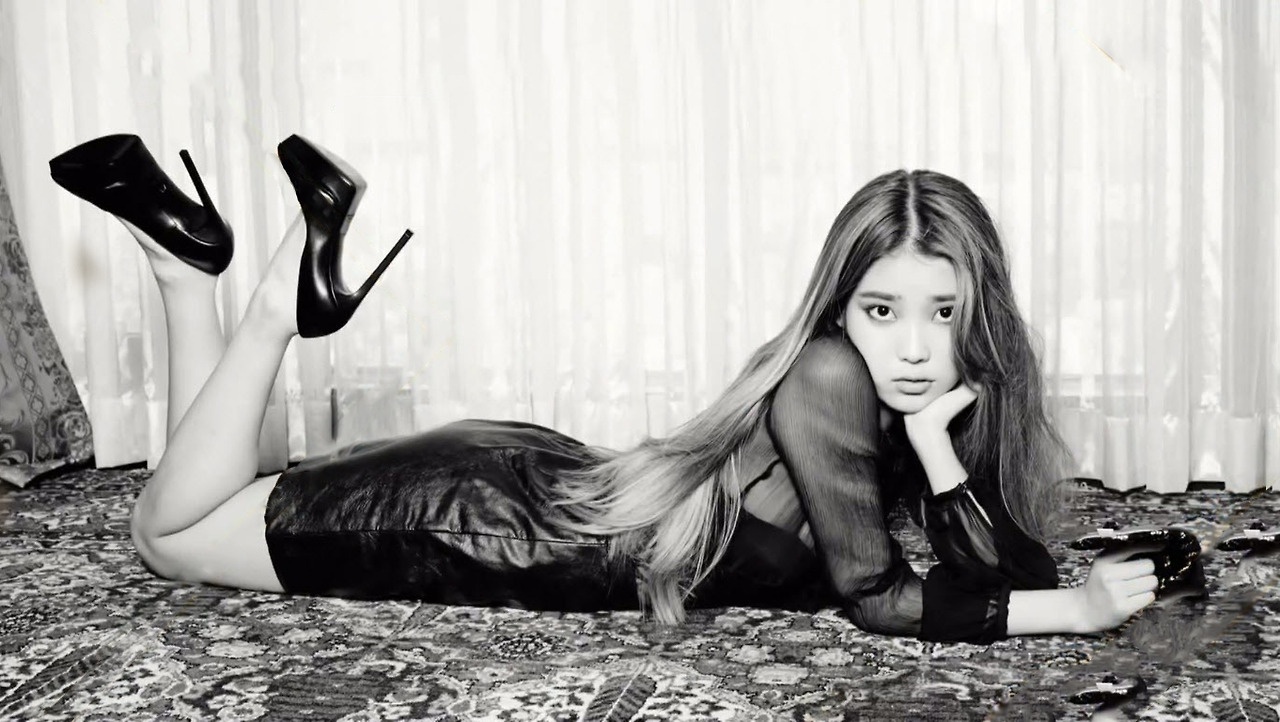 Xếp vị trí thứ 6 là IU, BoA và Lee Jong Suk. Mỗi người nhận 500 triệu won cho mỗi hợp đồng tại Hàn Quốc.