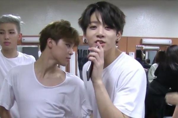 BTS nhay Up & Down hinh anh