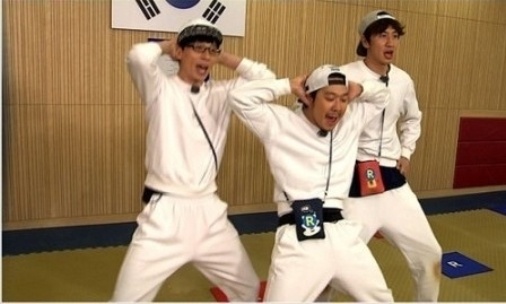 Lee Kwang Soo, HaHa, Yoo Jae Suk nhay Up & Down hinh anh