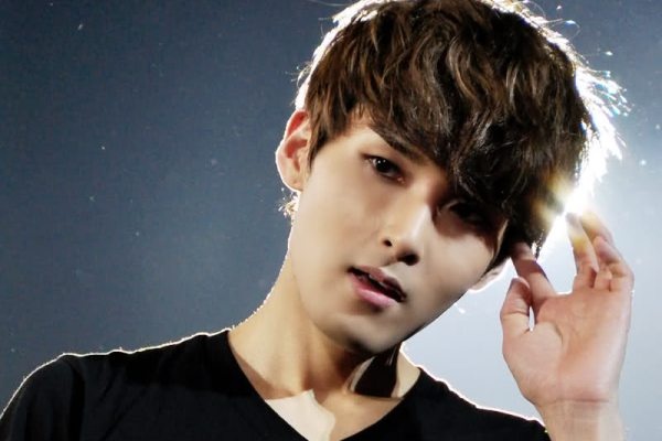Ryeowook (Super Junior) chi trich phong vien che SM hinh anh