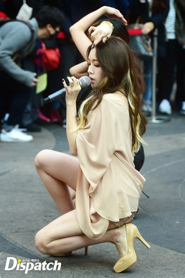 Báo Dispatch của Hàn đã ca ngợi 