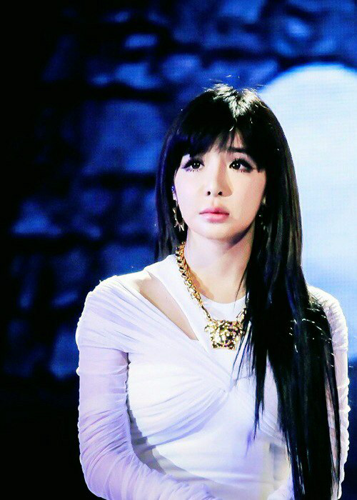 Công ty từ chối quà sinh nhật lần thứ 32 fan dành cho Park Bom.