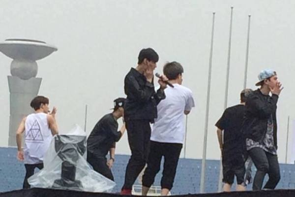 GOT7 hat tap o My Dinh, khen pho ga ngon hinh anh