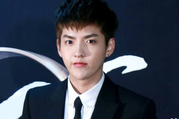 Kris chia se noi kho thoi trong nhom EXO hinh anh